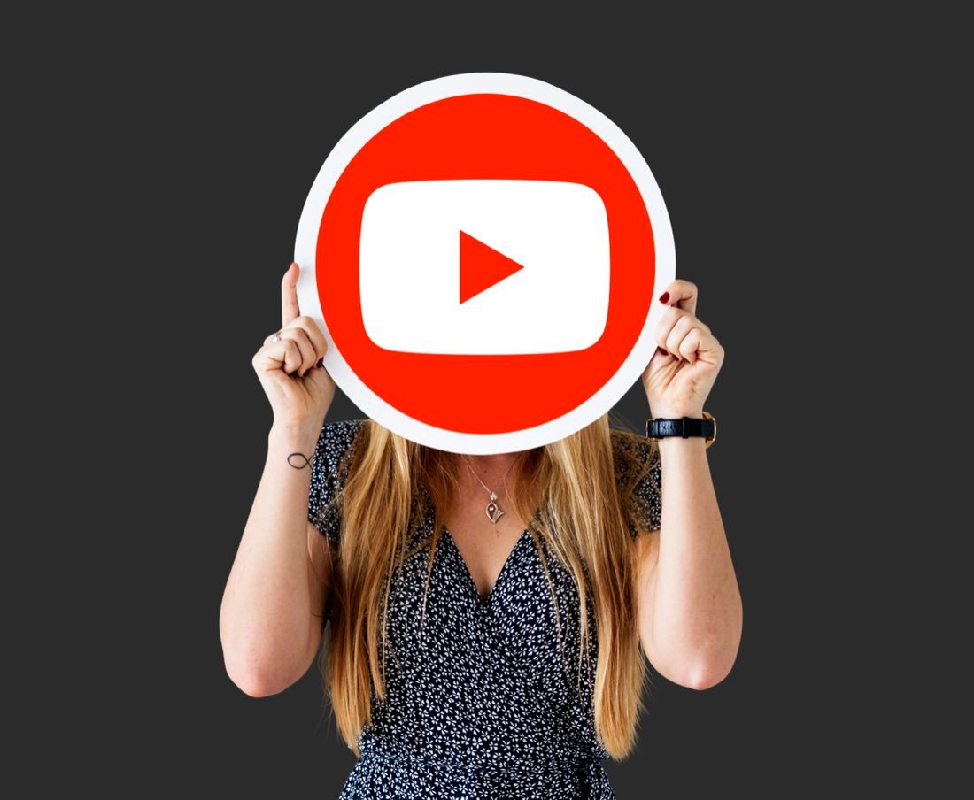 YouTubing and social media course visuals